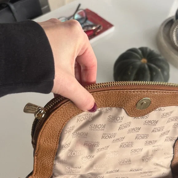 Michael Kors Tan Leather Shoulder Bag with Tassel - Picture 9 of 17